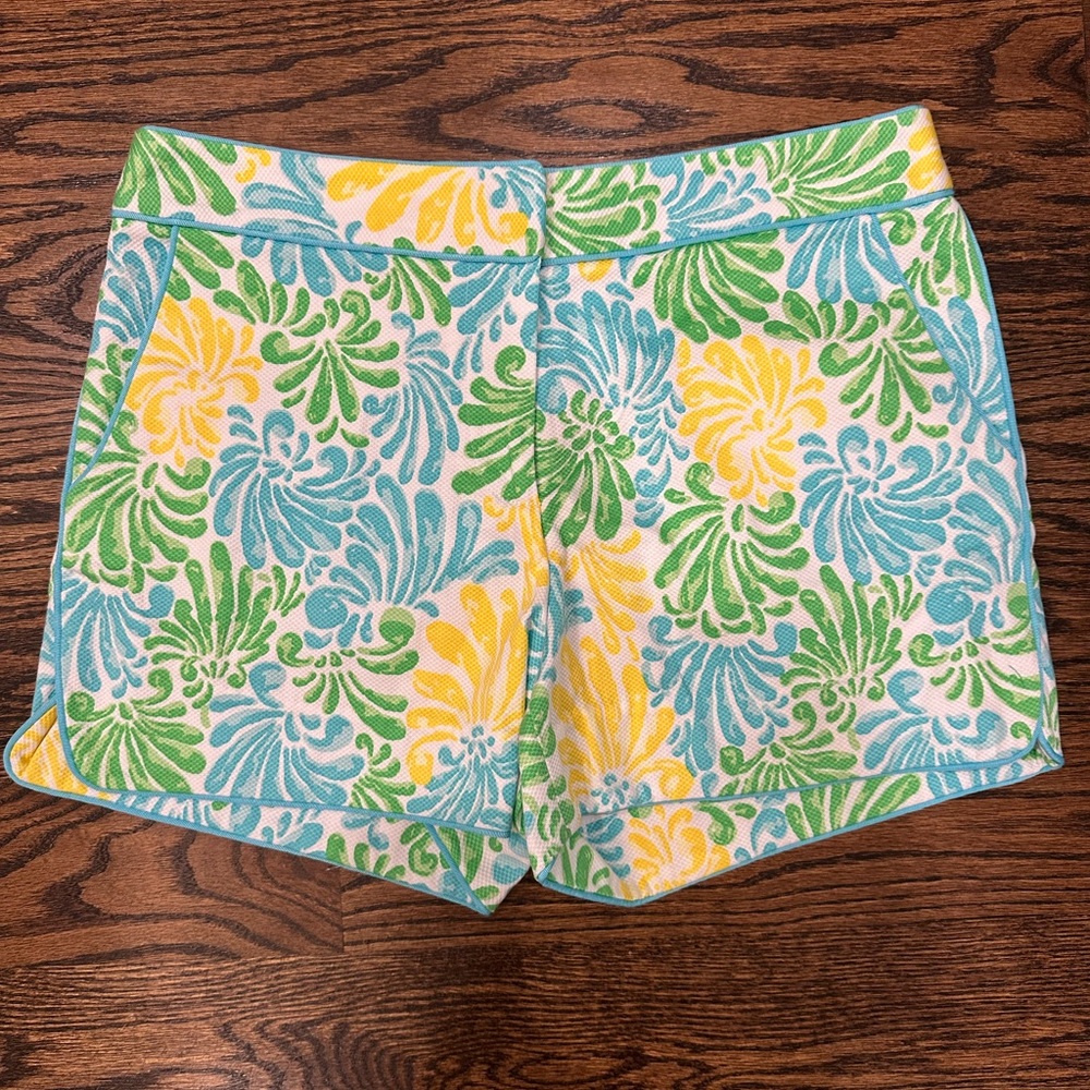 Elizabeth McKay Shorts Hayden 10 NWT